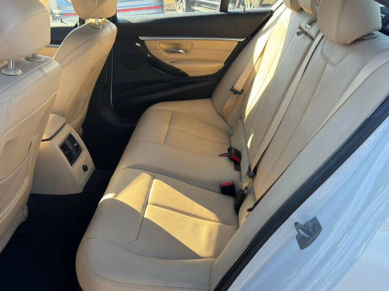 2018 BMW 3 Series 330i