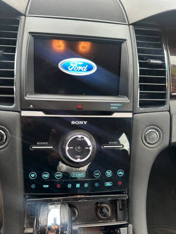 2018 Ford Taurus Limited