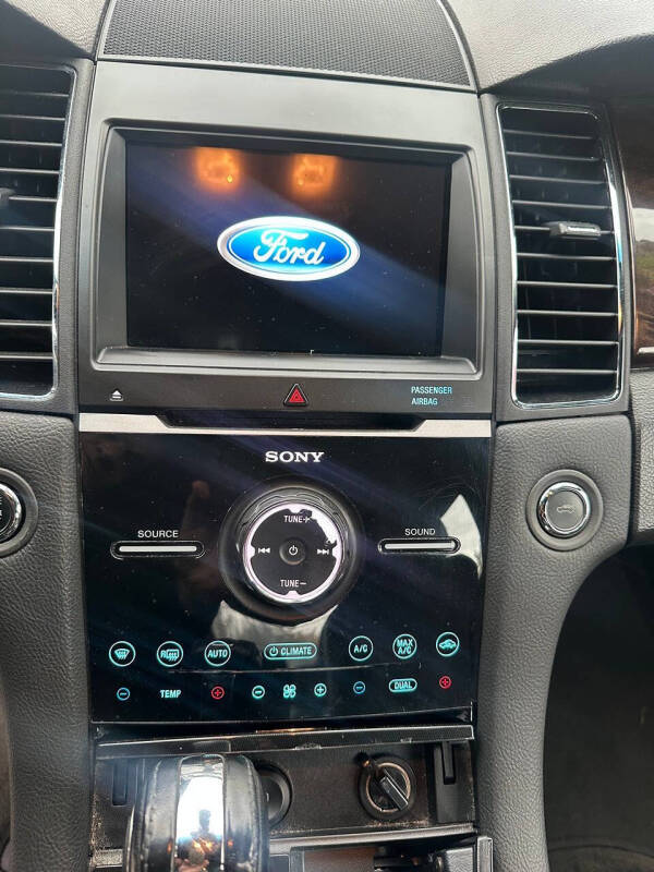 2018 Ford Taurus Limited