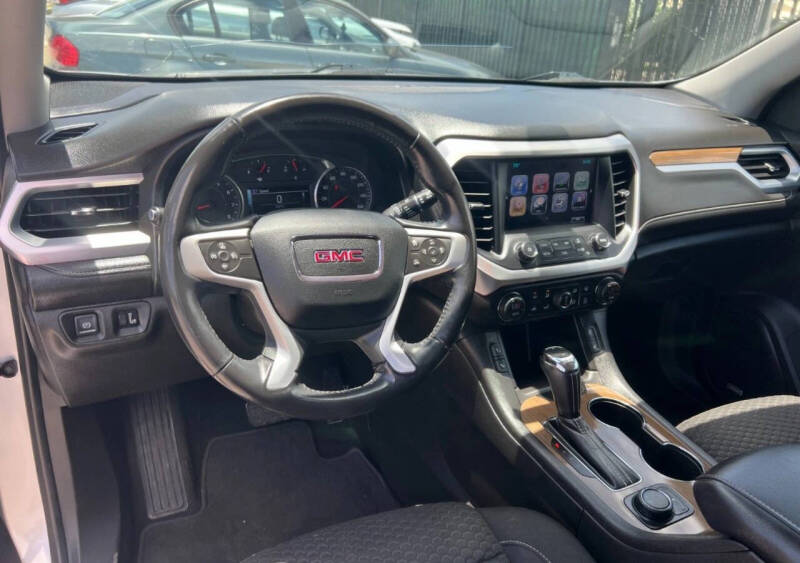 2019 GMC Acadia SLE-2