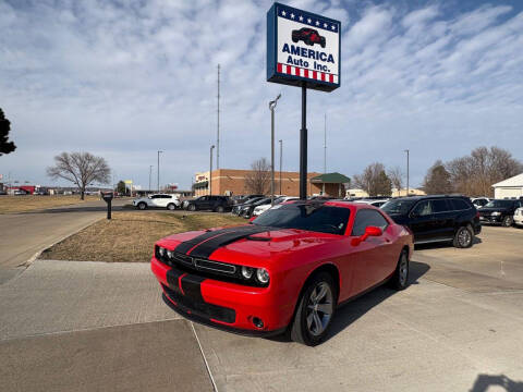 2016 Dodge Challenger SXT