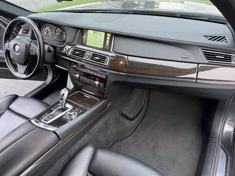 2013 BMW 7 Series 750i