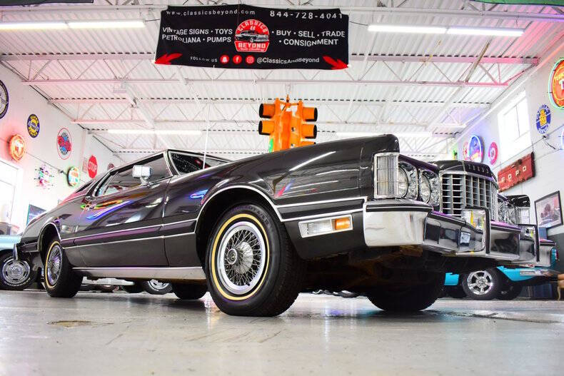 1976 Ford Thunderbird