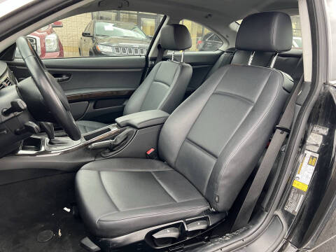 2012 BMW 3 Series 328i