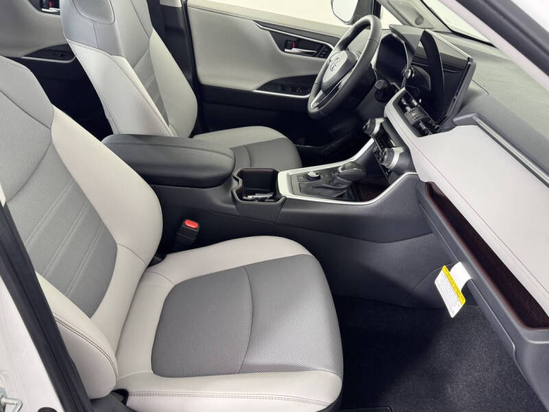 2025 Toyota RAV4 Hybrid Limited