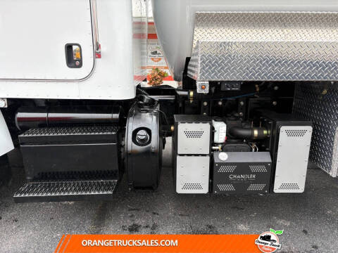 2019 Peterbilt 337