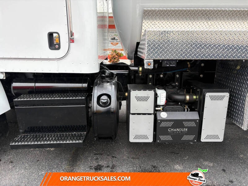 2019 Peterbilt 337