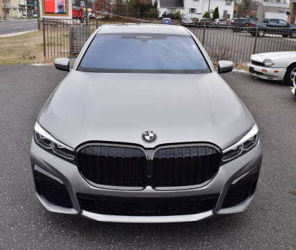 2022 BMW 7 Series M760i xDrive