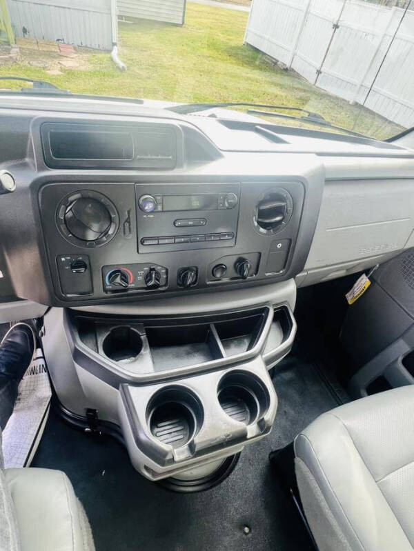 2016 Ford E-Series