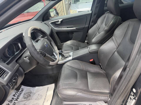 2016 Volvo XC60 T5 Drive-E Premier