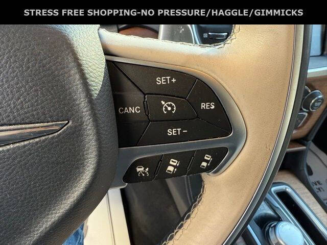 2016 Chrysler 300 C Platinum