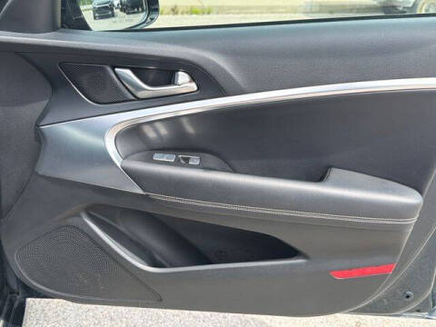 2025 Genesis G70
