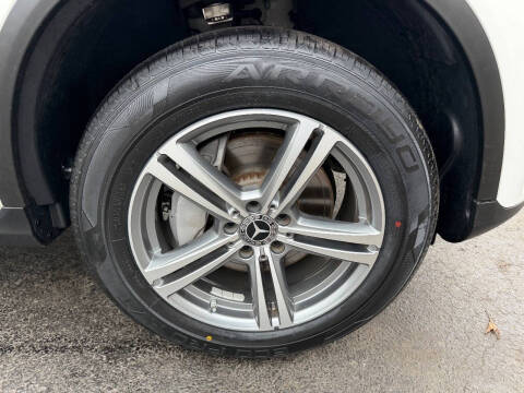 2022 Mercedes-Benz GLC GLC 300 4MATIC