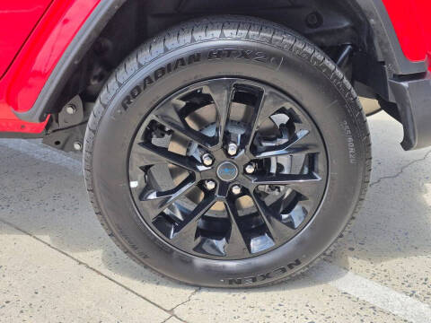 2025 Jeep Wrangler Sahara 4xe