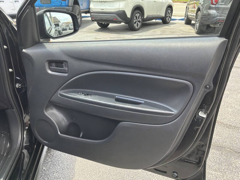 2024 Mitsubishi Mirage ES