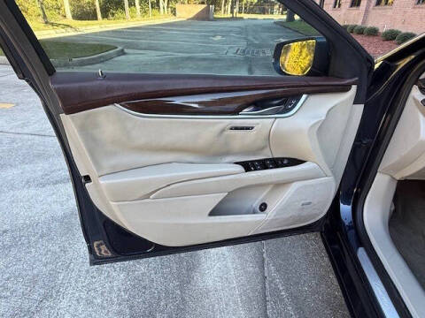 2013 Cadillac XTS Luxury Collection