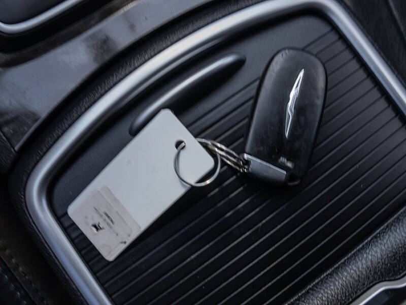 2015 Chrysler 300 Limited