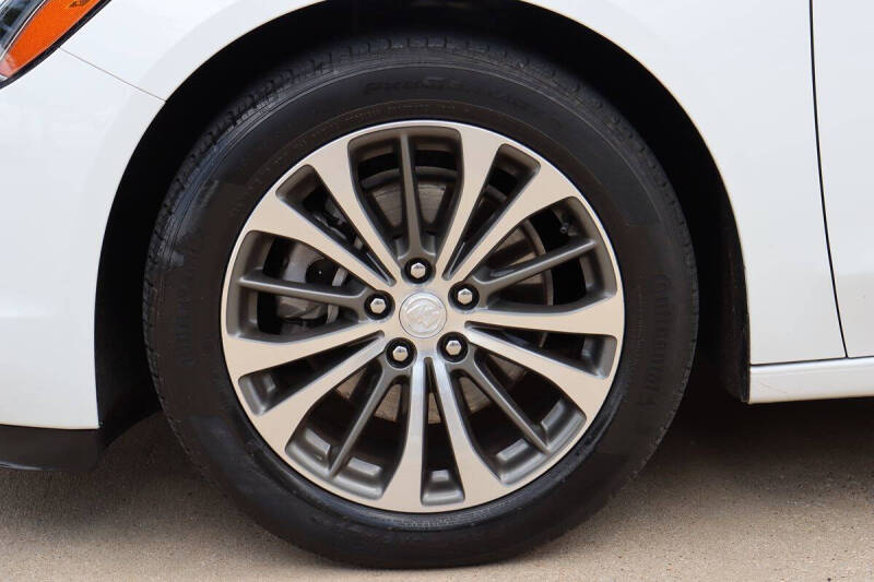 2017 Buick LaCrosse Essence