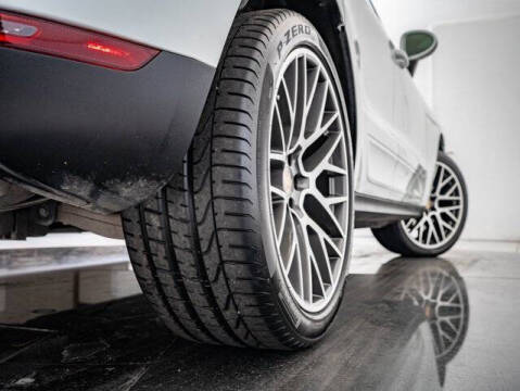 2019 Porsche Macan S