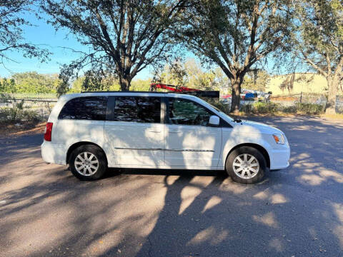 2014 Chrysler Town and Country Touring