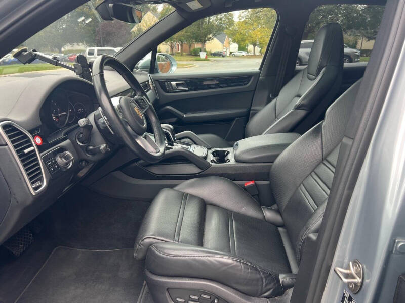 2023 Porsche Cayenne