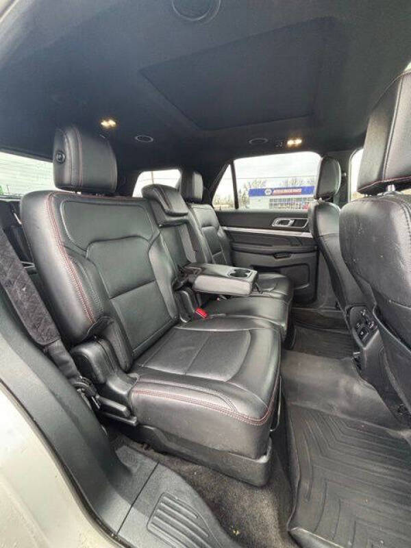 2018 Ford Explorer Sport - Photo 17