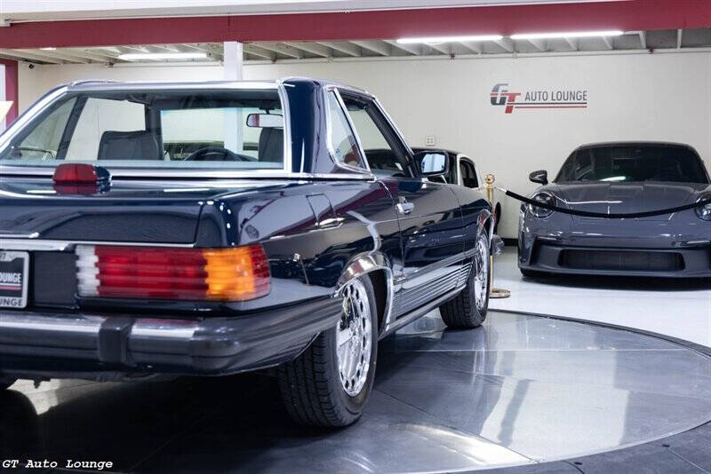 1986 Mercedes-Benz 560-Class 22