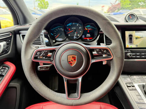 2017 Porsche Macan GTS