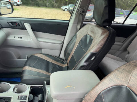 2011 Toyota Highlander SE