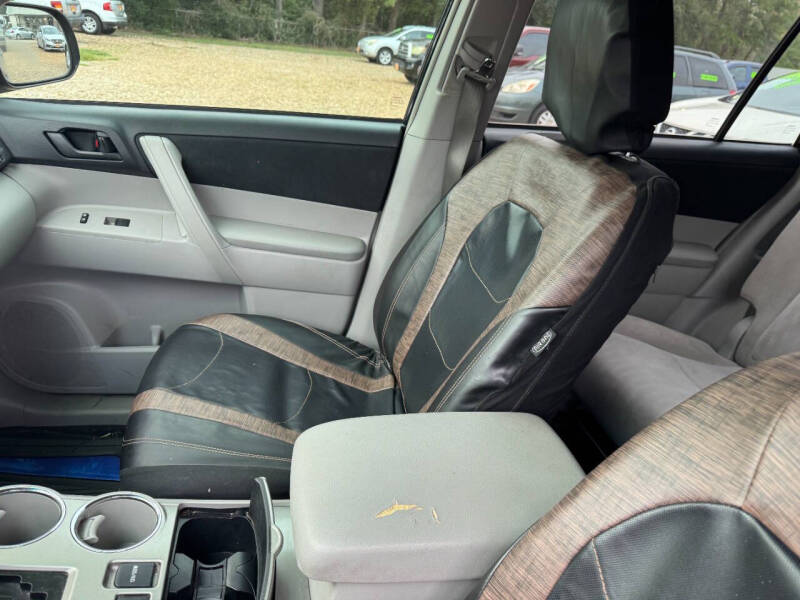 2011 Toyota Highlander SE