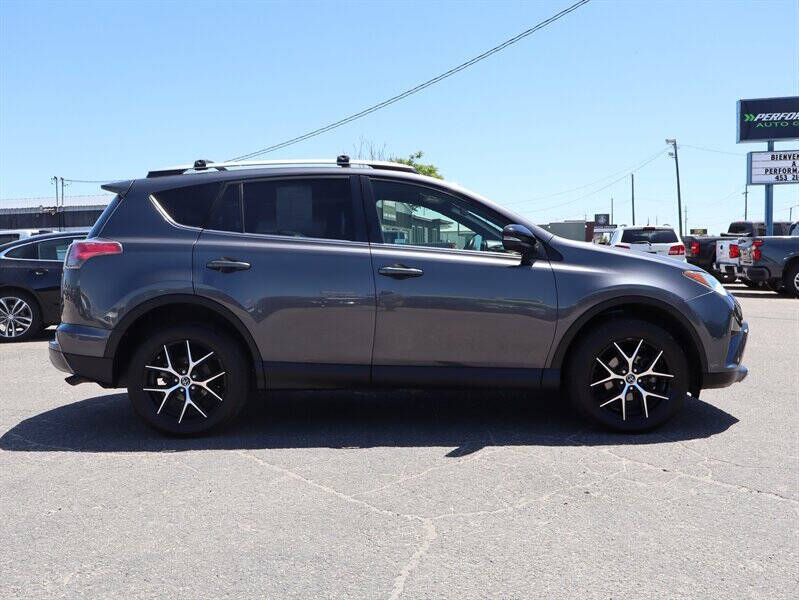 2016 Toyota RAV4 SE