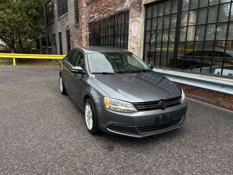 2014 Volkswagen Jetta for sale at Apple Auto Sales Inc in Camillus NY