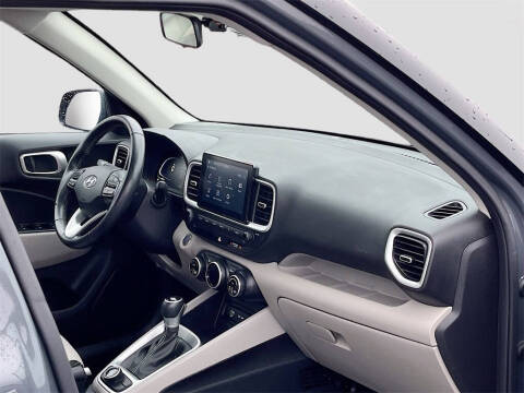 2024 Hyundai Venue SEL