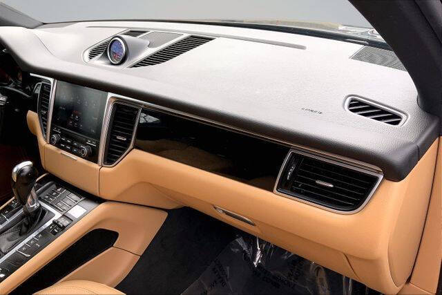 2018 Porsche Macan