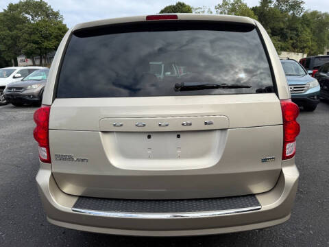 2013 Dodge Grand Caravan SE