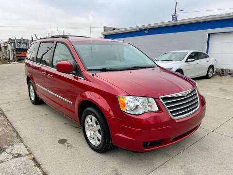 2010 Chrysler Town and Country for sale at METRO CITY AUTO GROUP LLC in Lincoln Park MI