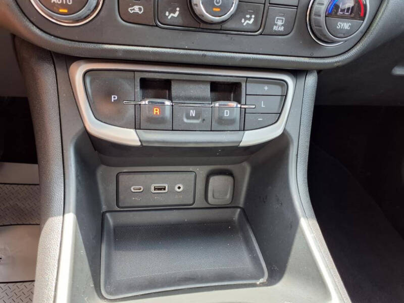 2023 GMC Terrain SLE