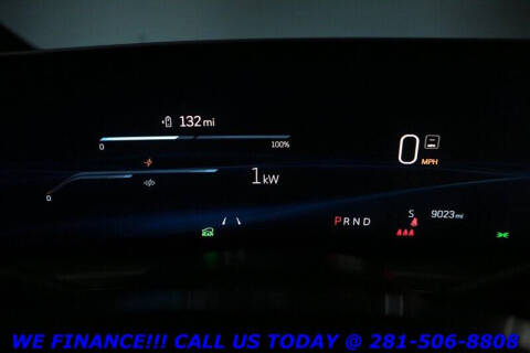 2024 Cadillac LYRIQ Luxury 1