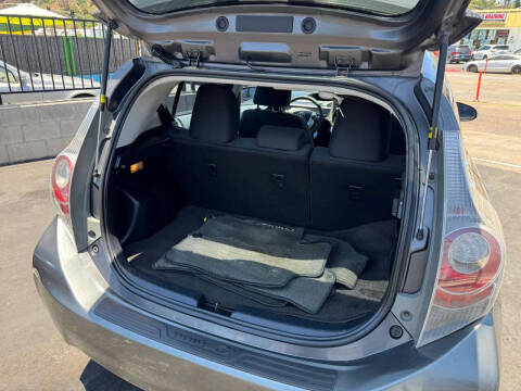 2012 Toyota Prius c