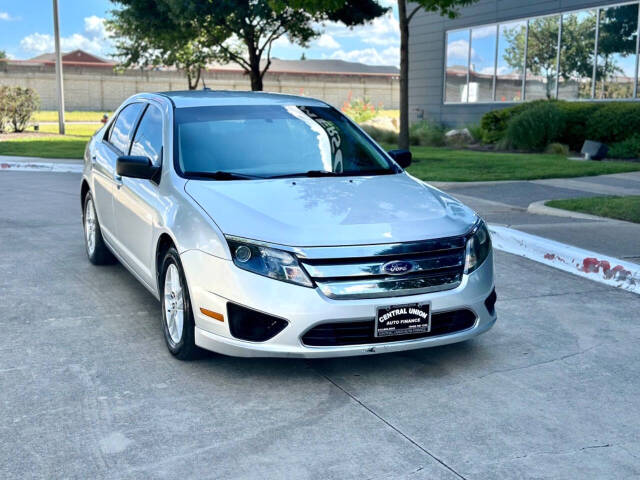 2011 Ford Fusion for sale at Central Union Auto Finance LLC in Austin, TX