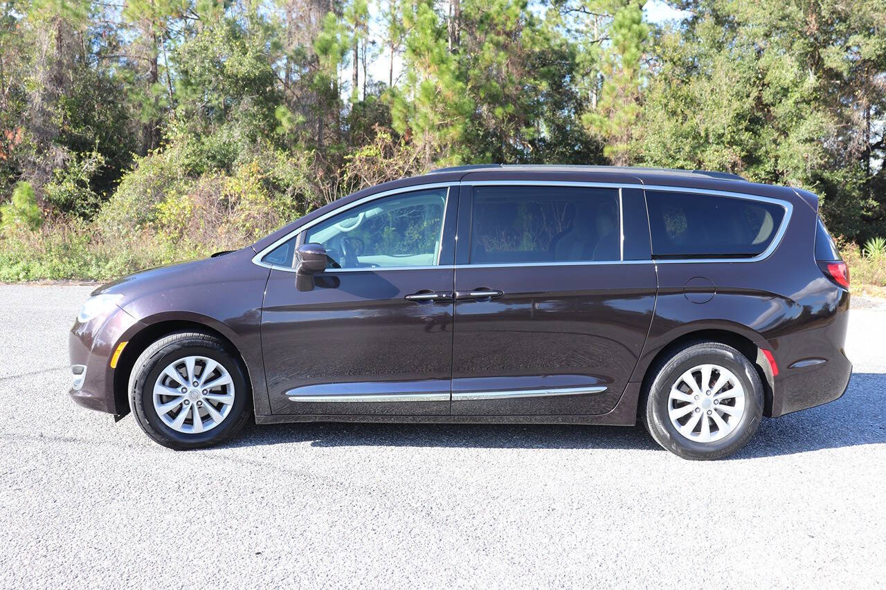 2017 Chrysler Pacifica for sale at Elite Auto Specialties LLC in Deland, FL