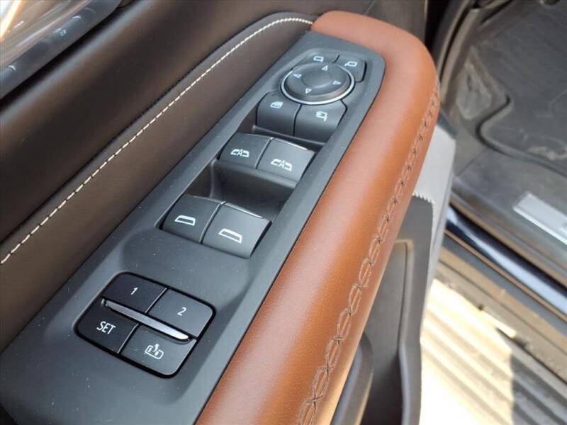 2023 GMC Yukon Denali Ultimate