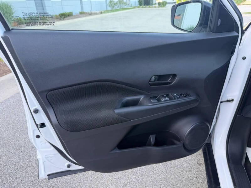 2022 Nissan Kicks S