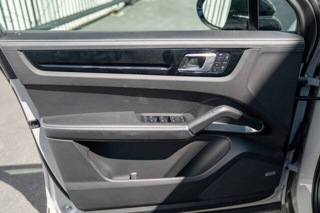 2022 Porsche Cayenne Turbo