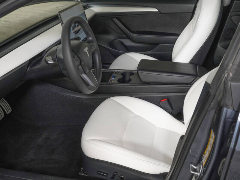 2023 Tesla Model 3 Performance