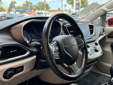2019 Chrysler Pacifica Touring L Plus