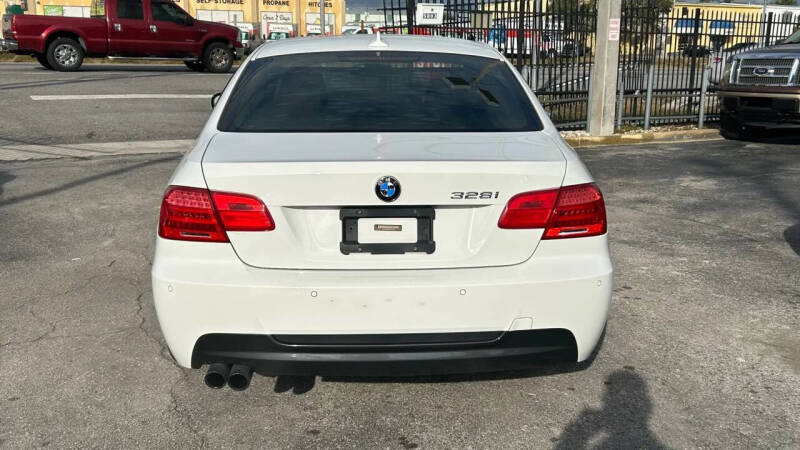 2013 BMW 3 Series 328i