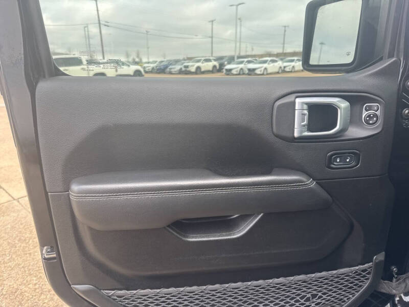 2022 Jeep Gladiator Overland