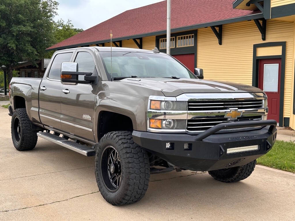 2015 Chevrolet Silverado 2500HD for sale at BANKERS AUTOS in Denton, TX