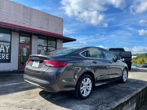 2017 Chrysler 200 LX